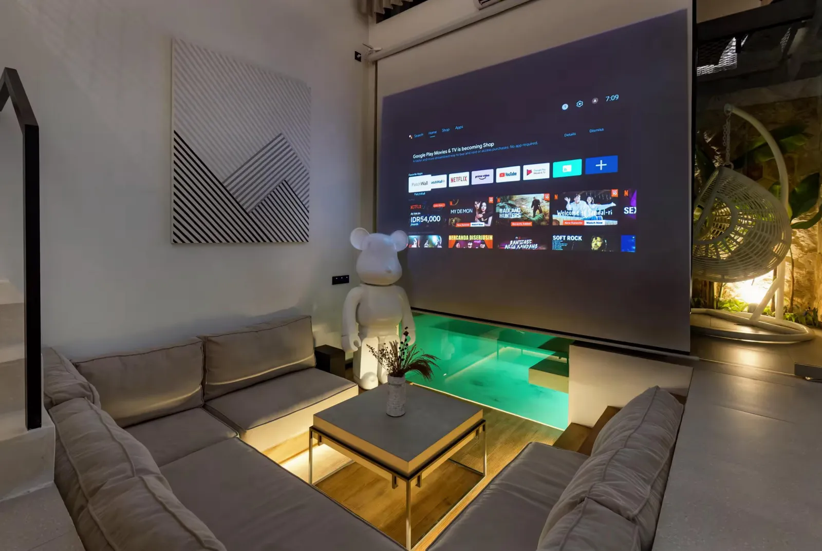 Alex Villas · Pererenan Complex 3 — лаунж-зона с проектором